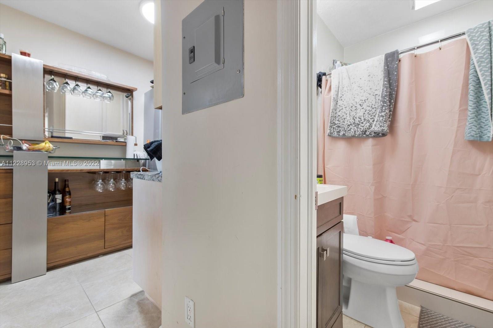 See details / 2882 sq. ft. $ 2022-09-16 0 Photo