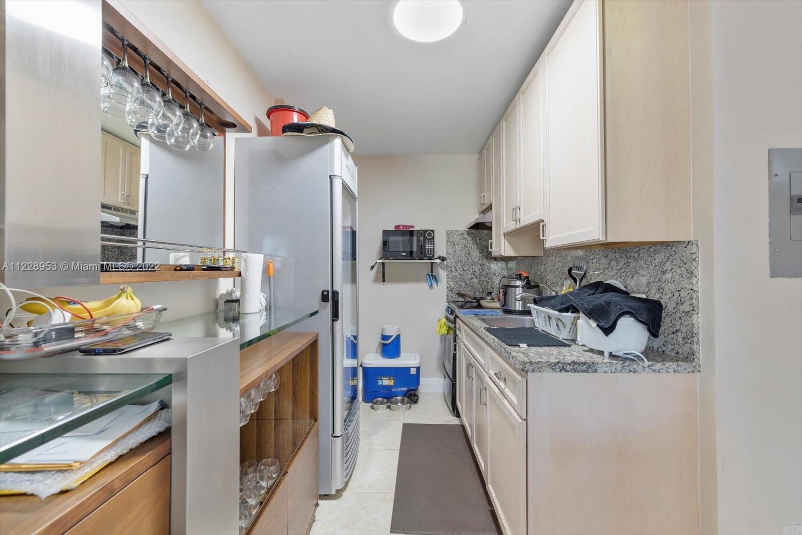 See details / 2882 sq. ft. $ 2022-09-16 0 Photo