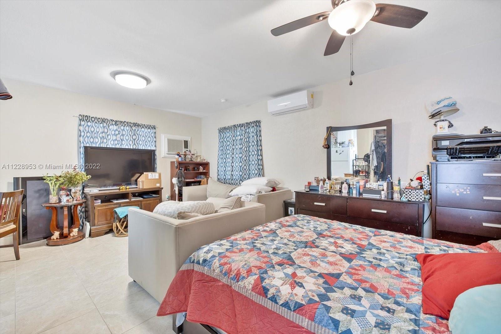 See details / 2882 sq. ft. $ 2022-09-16 0 Photo