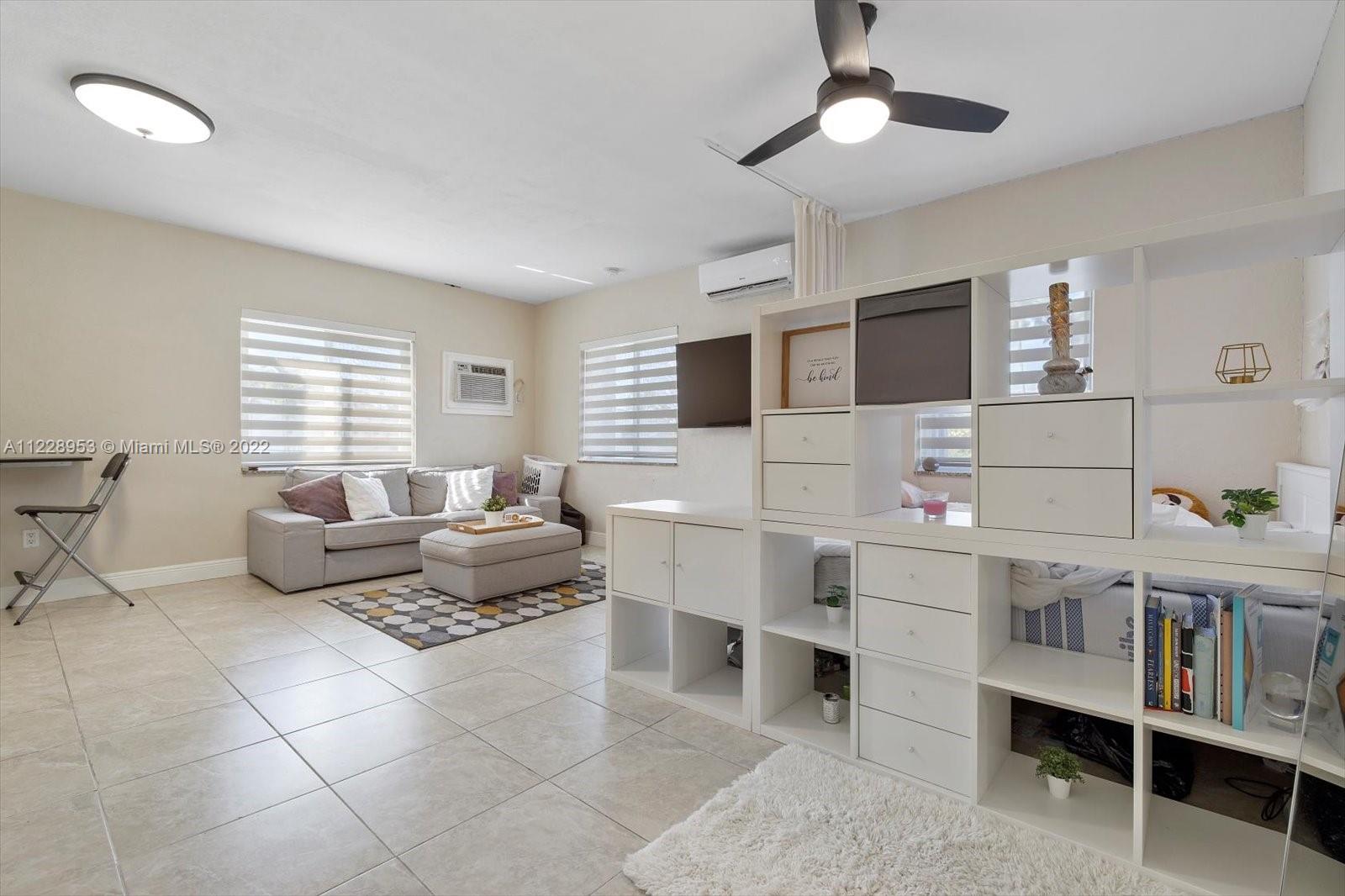 See details / 2882 sq. ft. $ 2022-09-16 0 Photo