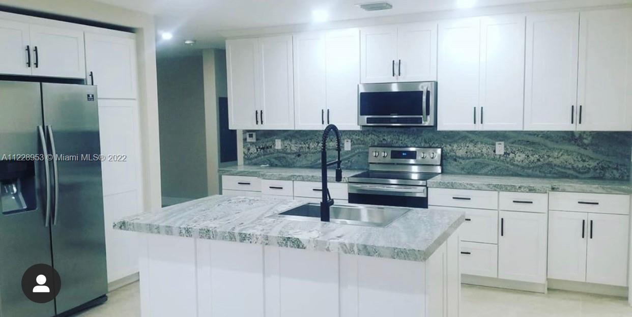 See details / 2882 sq. ft. $ 2022-09-16 0 Photo