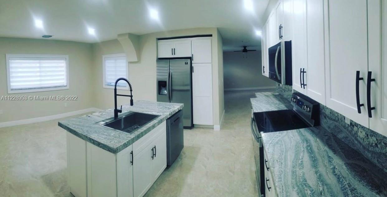 See details / 2882 sq. ft. $ 2022-09-16 0 Photo