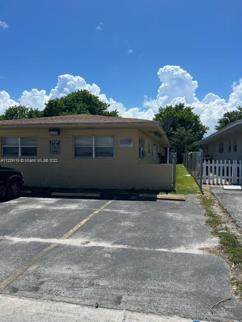 See details / 2280 sq. ft. $ 2022-10-27 0 Photo