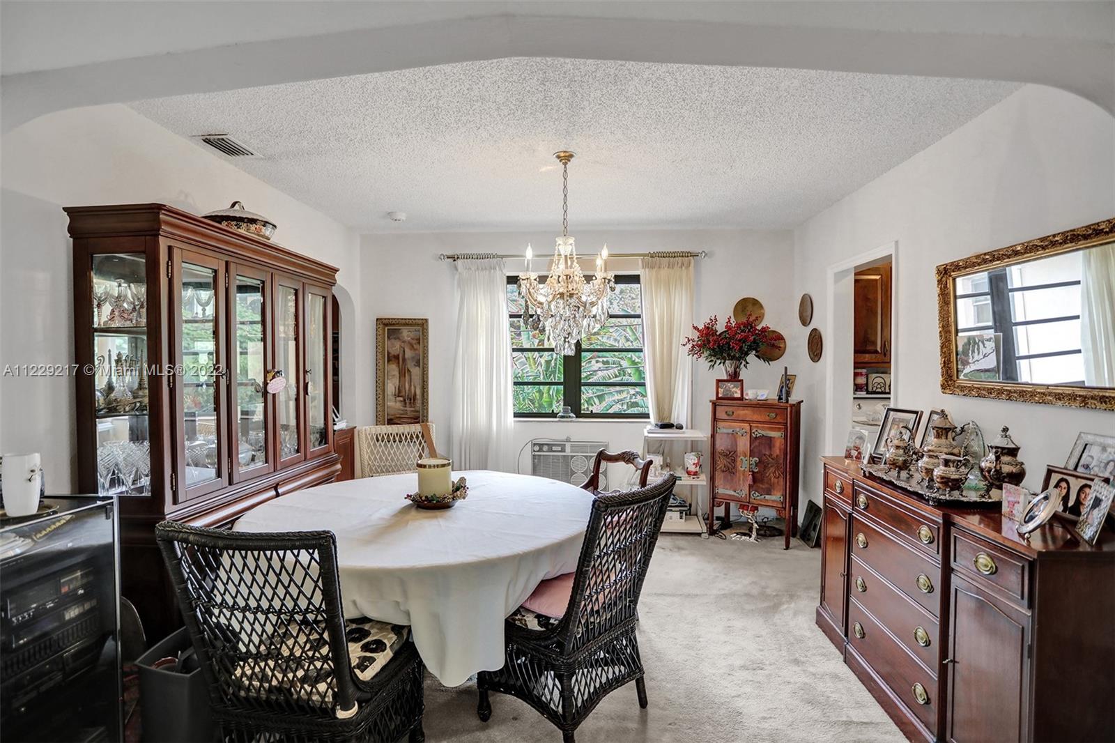 See details / 3017 sq. ft. $ 2022-08-25 0 Photo