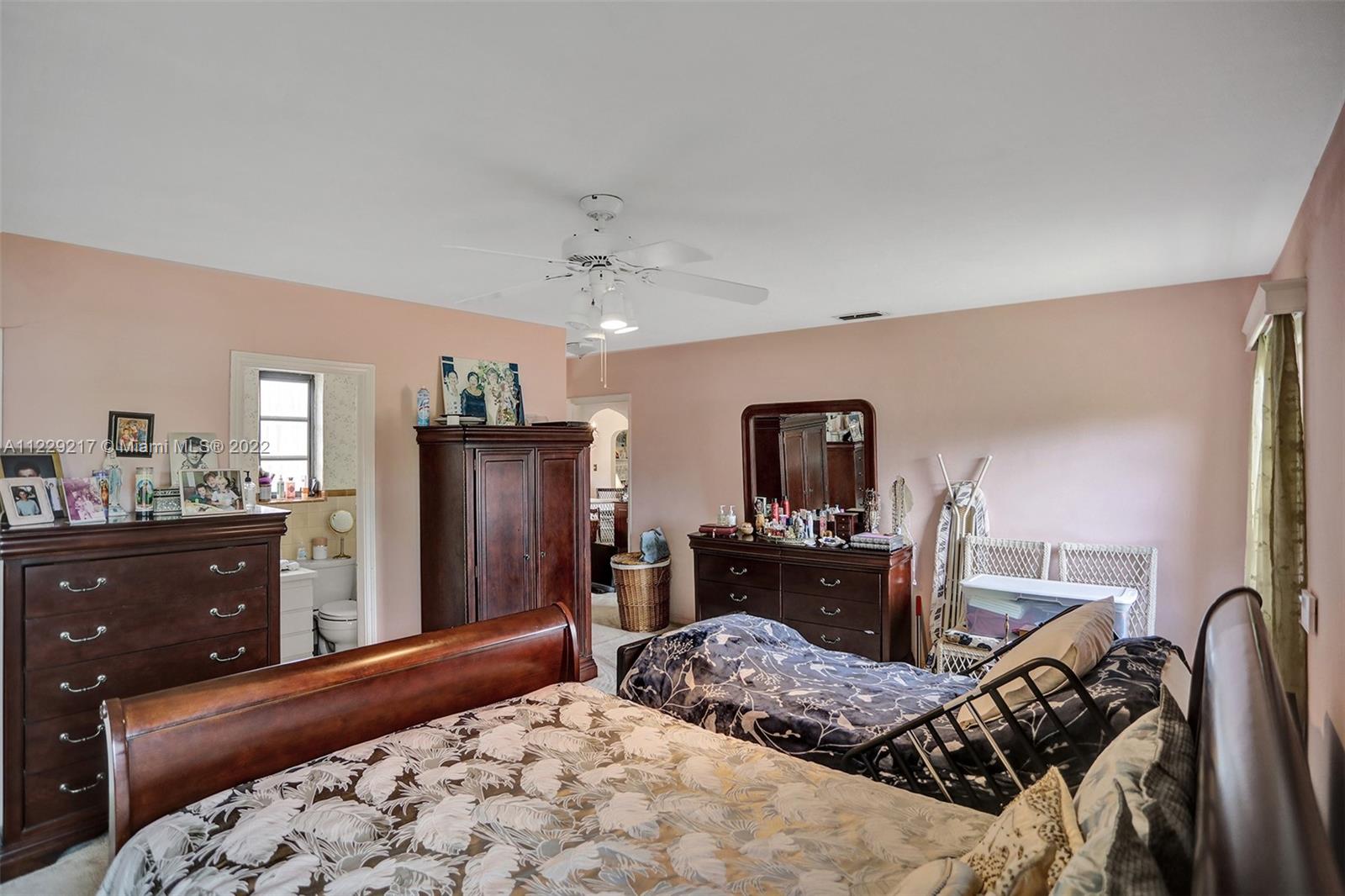 See details / 3017 sq. ft. $ 2022-08-25 0 Photo