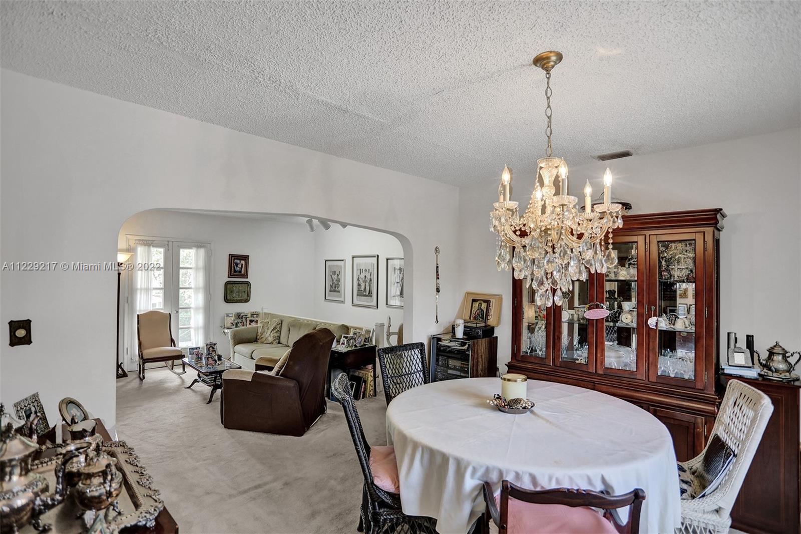 See details / 3017 sq. ft. $ 2022-08-25 0 Photo