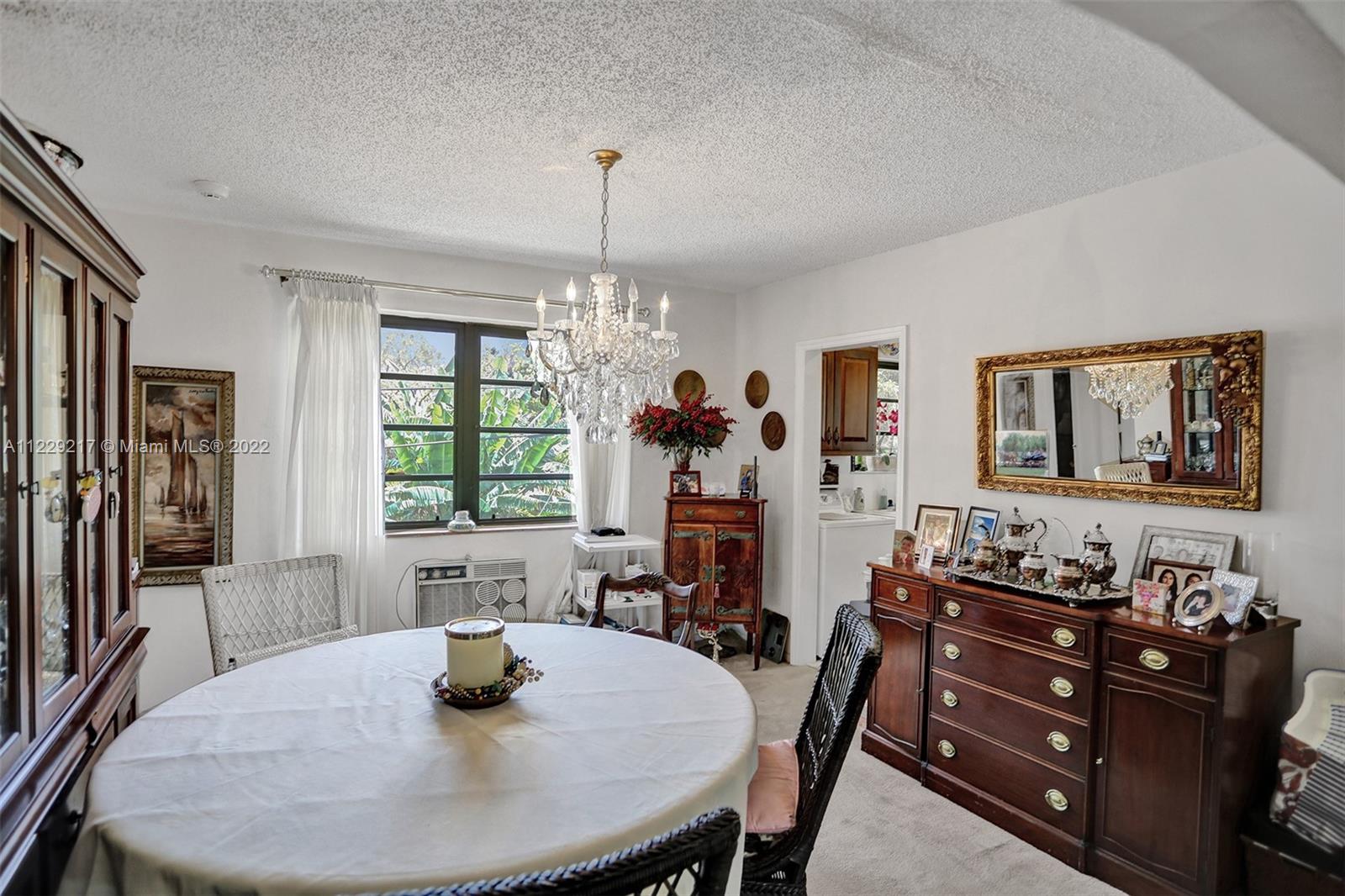See details / 3017 sq. ft. $ 2022-08-25 0 Photo