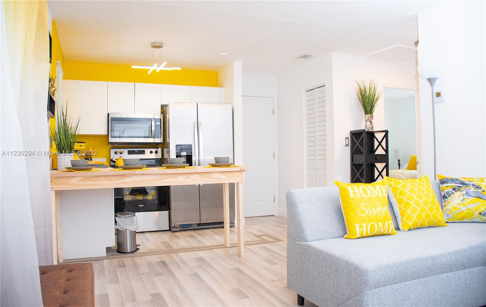 See details / 2320 sq. ft. $ 2023-01-16 0 Photo
