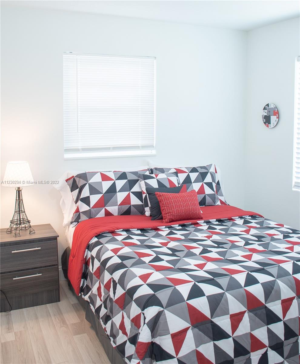 See details / 2320 sq. ft. $ 2023-01-16 0 Photo