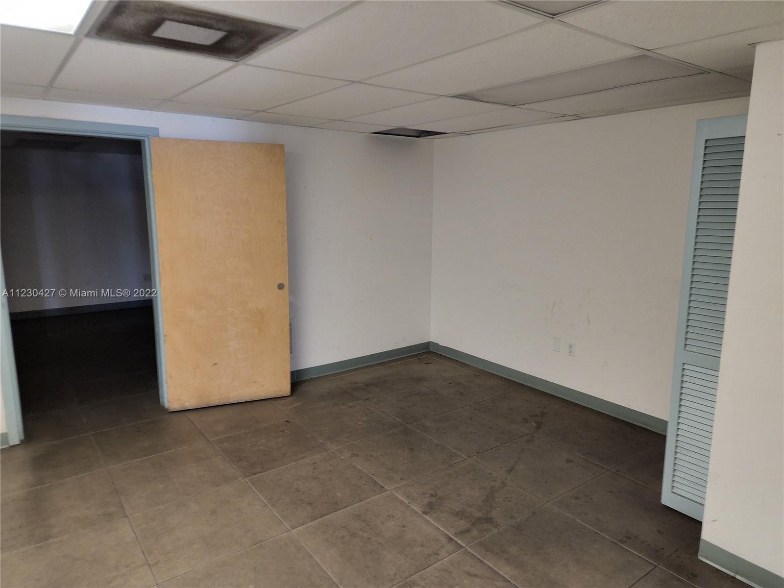 See details / sq. ft. $ 2022-06-29 0 Photo