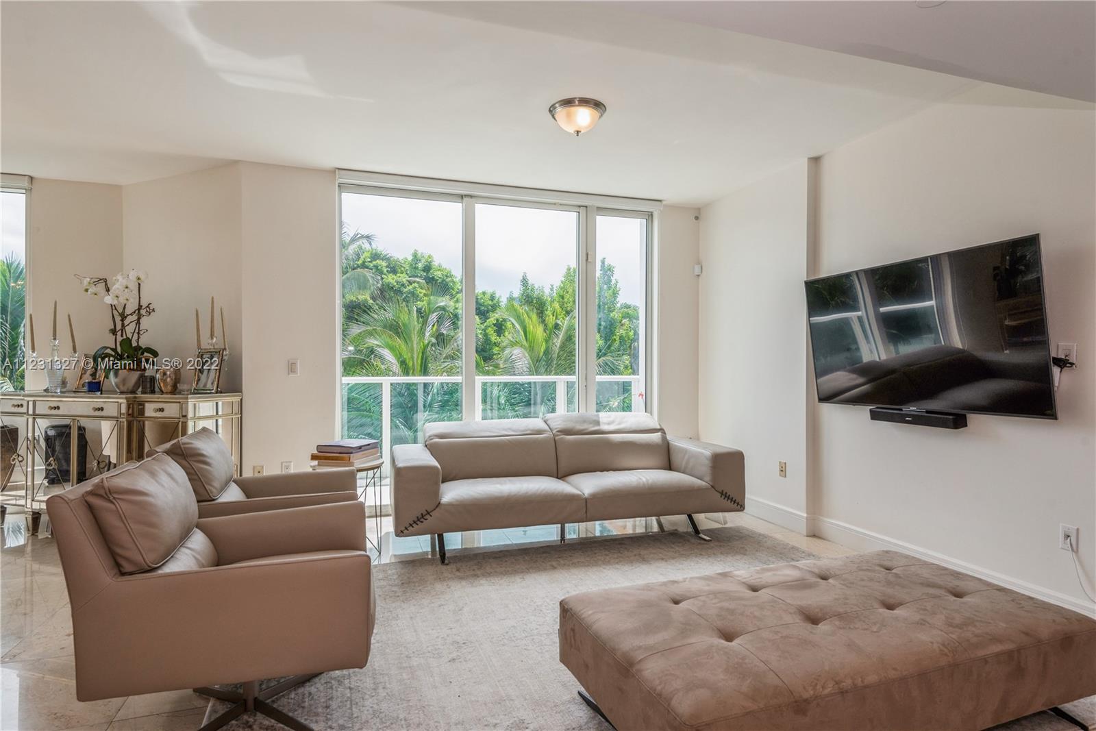 Photo of 3301 183rd St #302, Aventura, Florida, 33160 - Family Room