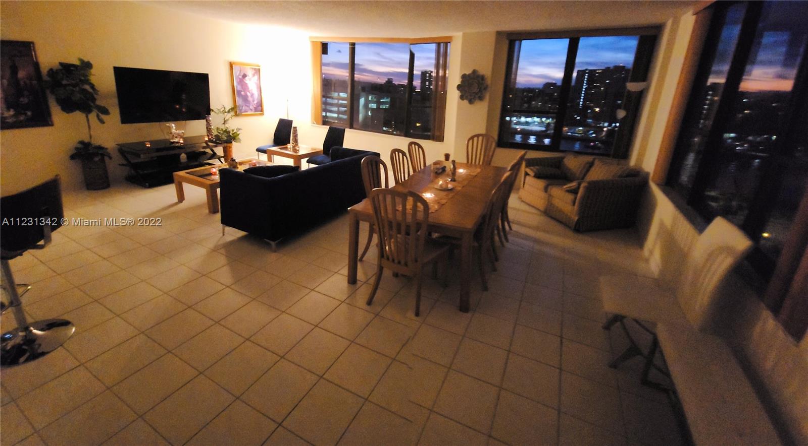 Photo of 3505 Ocean Dr #905, Hollywood, Florida, 33019 -