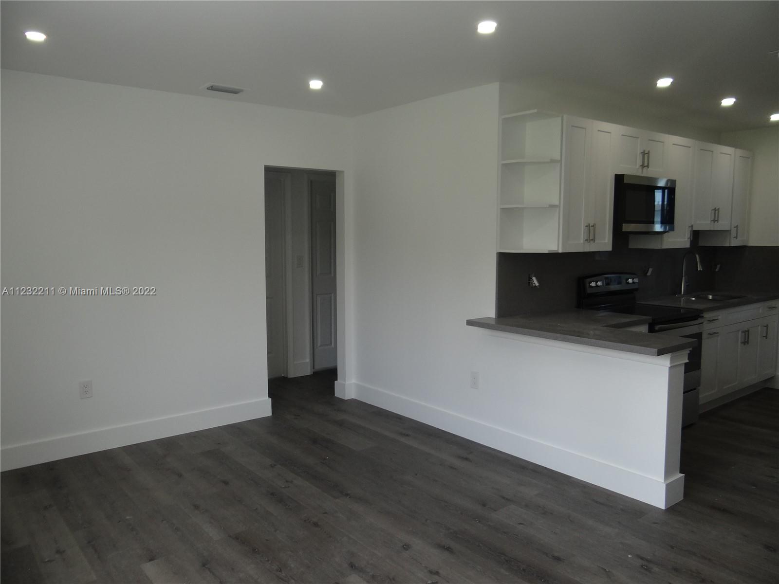 See details / 1584 sq. ft. $ 2022-10-24 0 Photo