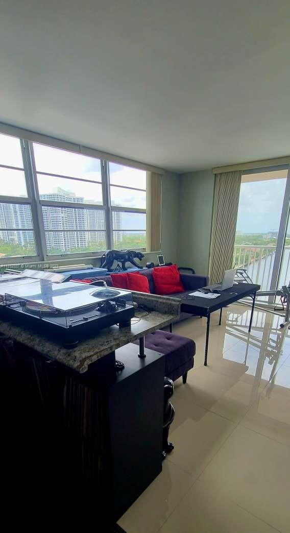 Photo of 3161 Ocean Dr #1510, Hallandale Beach, Florida, 33009 -