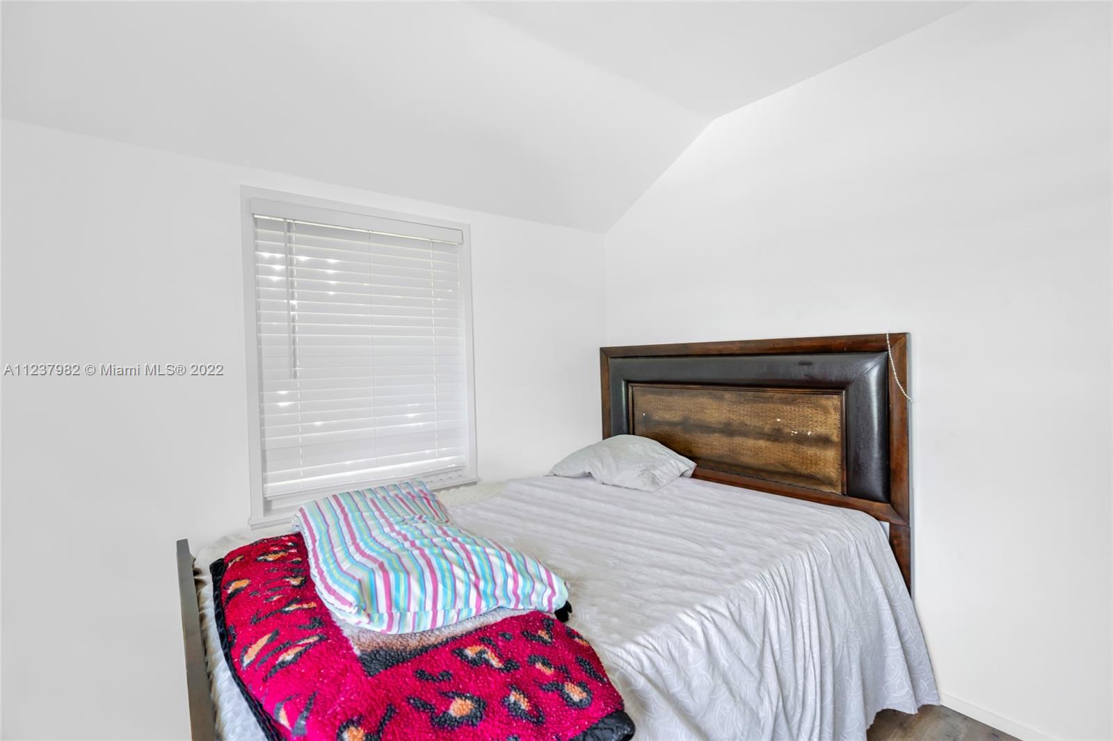 See details / 1536 sq. ft. $ 2022-11-21 0 Photo