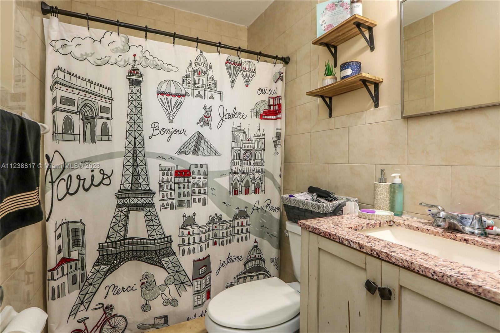 See details / 2012 sq. ft. $ 2022-09-07 0 Photo