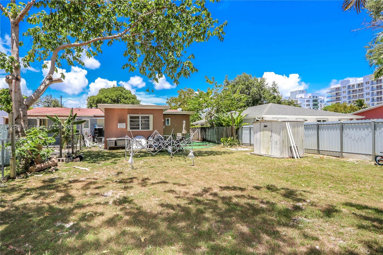 See details / 2012 sq. ft. $ 2022-09-07 0 Photo