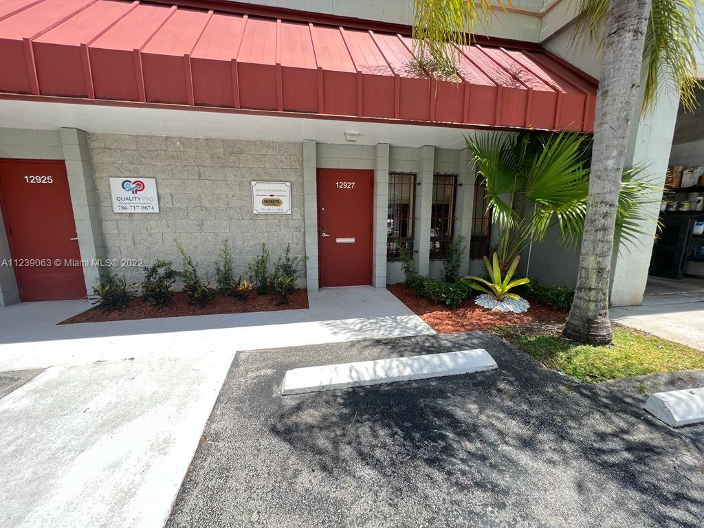 See details 12927 / sq. ft. $ 2022-07-11 0 Photo