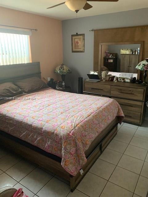 See details / 1600 sq. ft. $ 2022-10-25 0 Photo