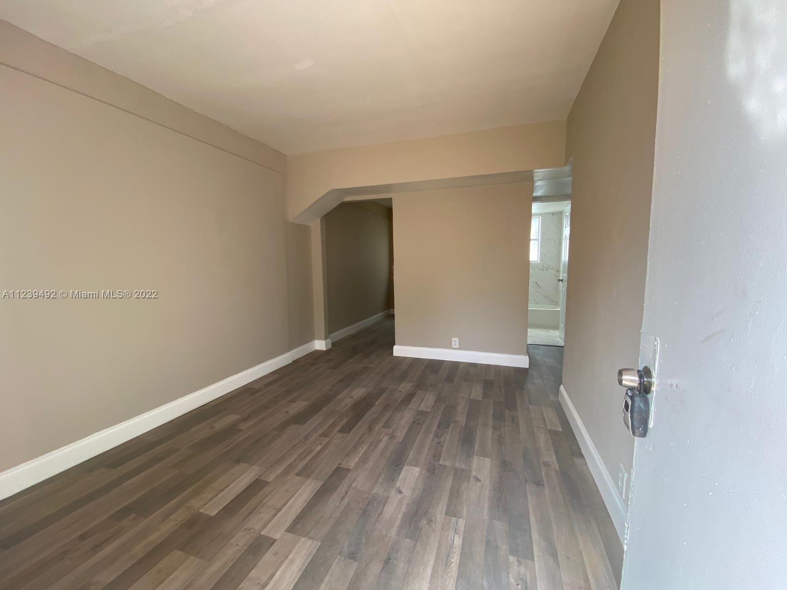 See details 1-6 / sq. ft. $ 2022-11-04 0 Photo