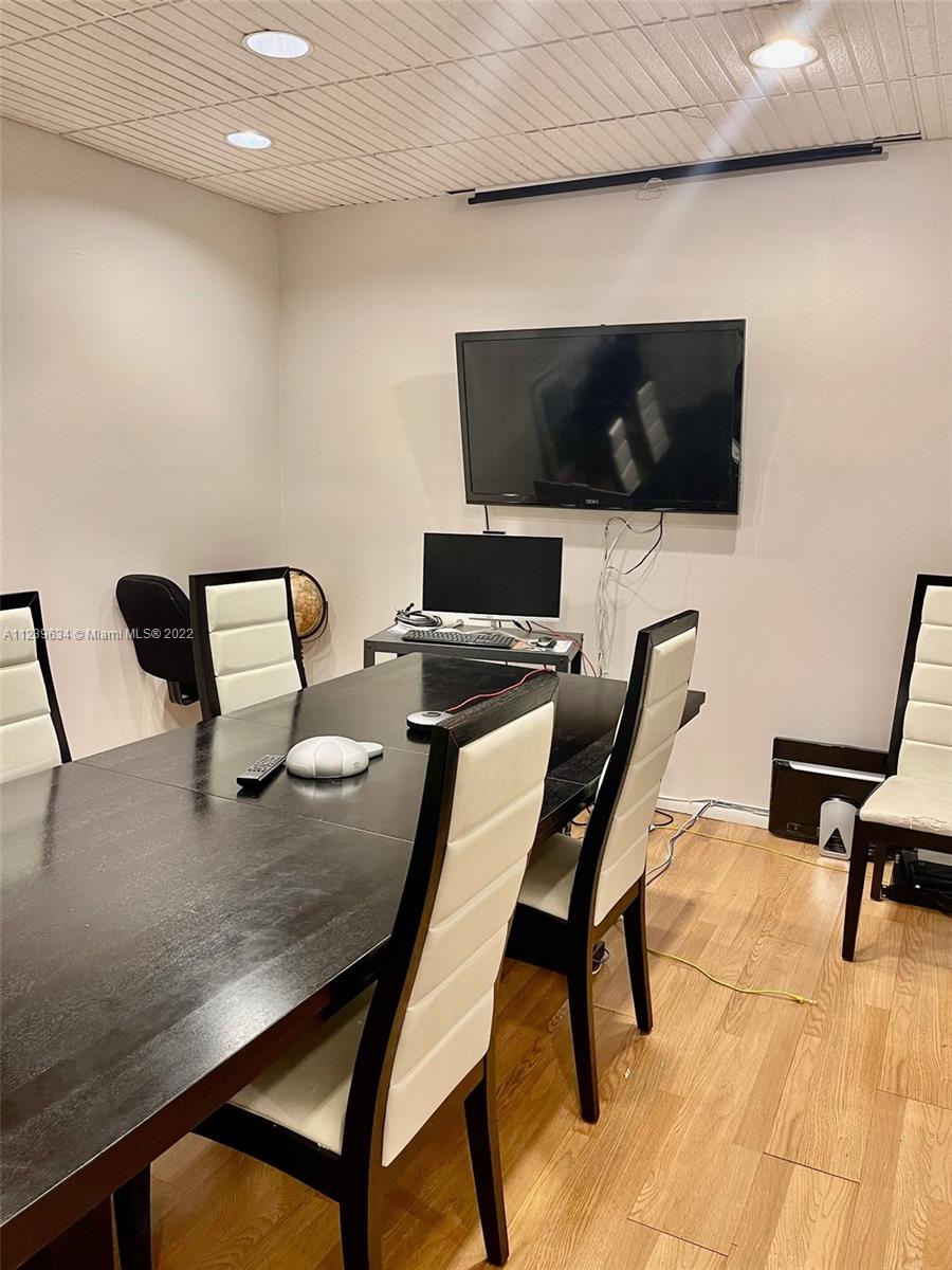See details / sq. ft. $ 2022-07-12 0 Photo
