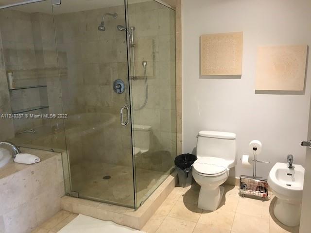 Ver detalles 4103 3 / 3 1733 sq. ft. $ 2022-09-12 0 foto