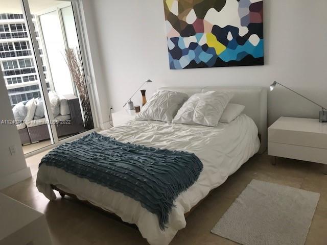 Ver detalles 4103 3 / 3 1733 sq. ft. $ 2022-09-12 0 foto