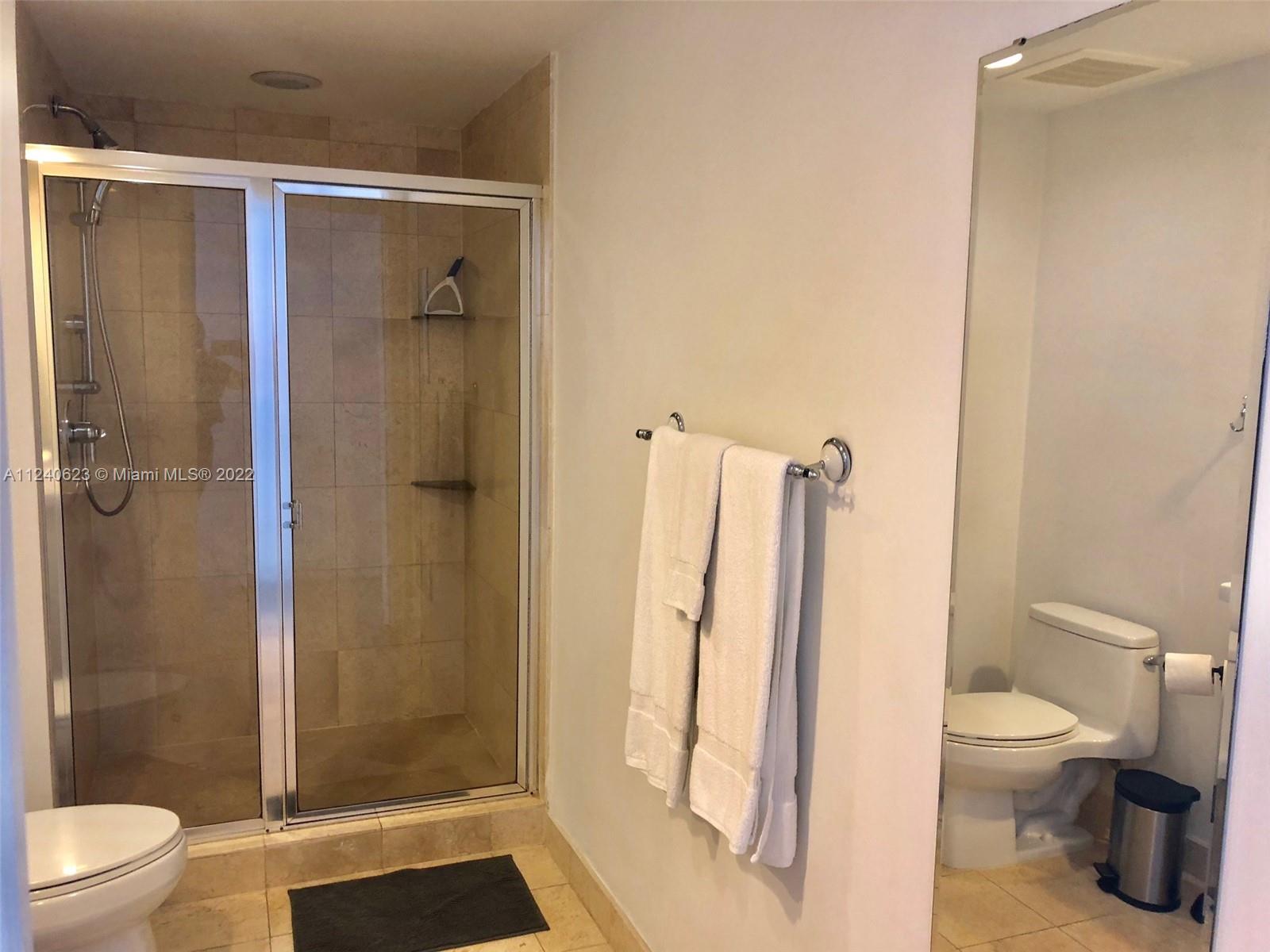 Ver detalles 4412 1 / 1 844 sq. ft. $ 2022-10-11 0 foto