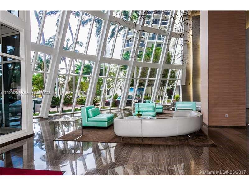 Ver detalles 4412 1 / 1 844 sq. ft. $ 2022-10-11 0 foto