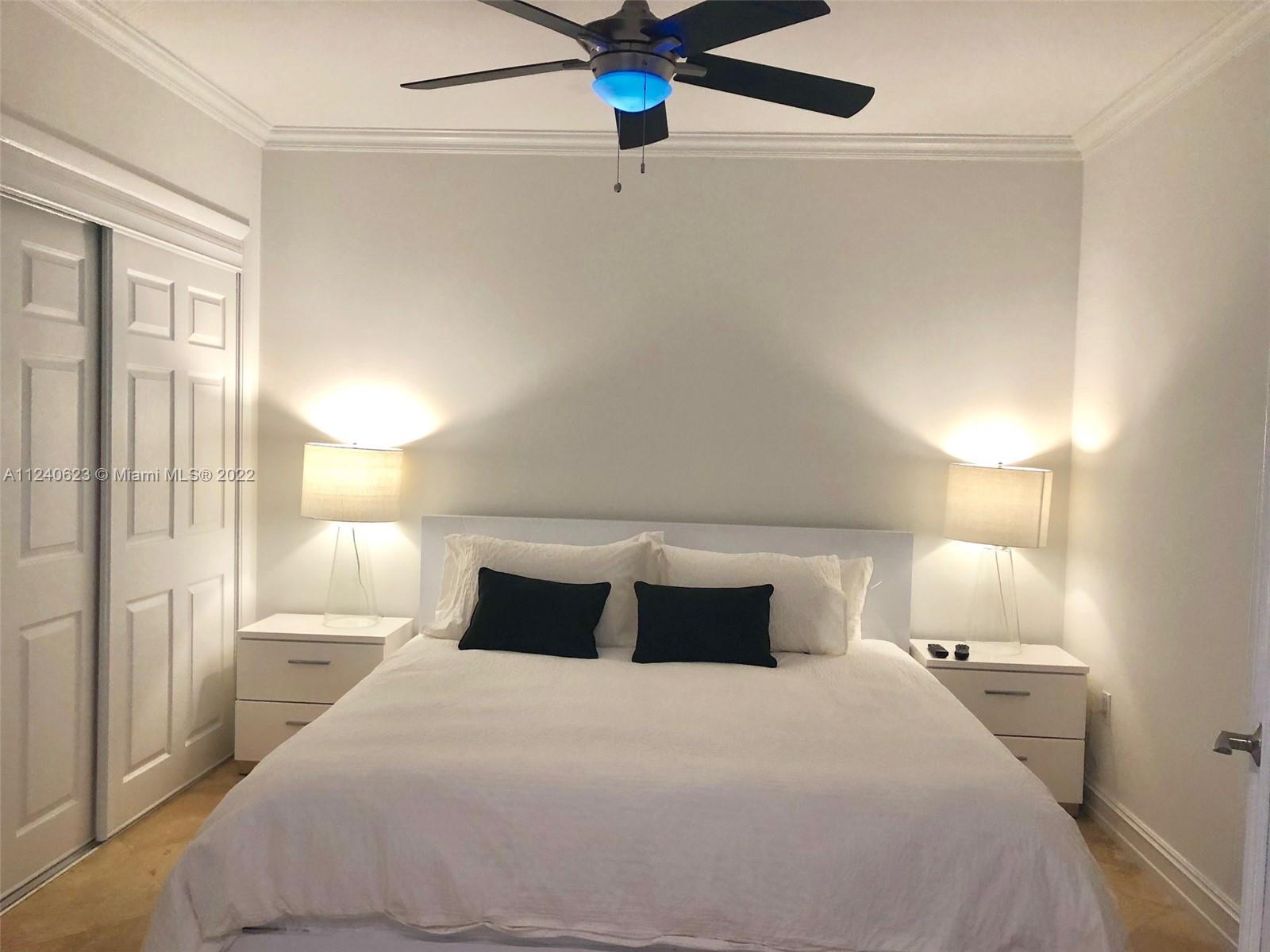 Ver detalles 4412 1 / 1 844 sq. ft. $ 2022-10-11 0 foto