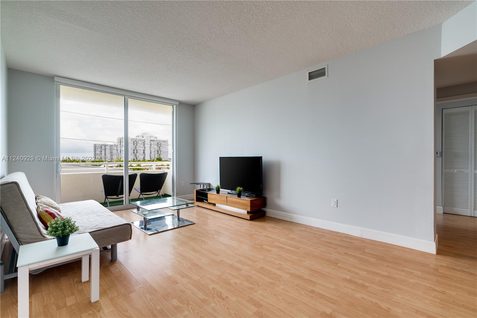 Photo of 18800 29th Ave #517, Aventura, Florida, 33180 -