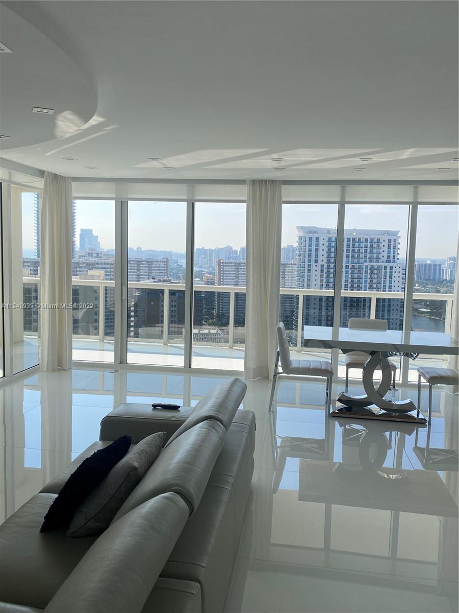 See details 2705 2 / 2 1782 sq. ft. $ 2022-12-07 0 Photo