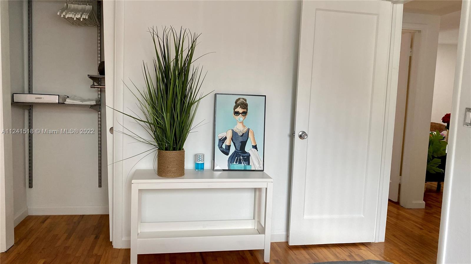 See details / 3360 sq. ft. $ 2022-07-15 0 Photo