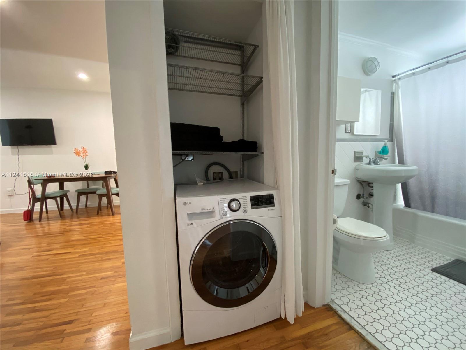 See details / 3360 sq. ft. $ 2022-07-15 0 Photo