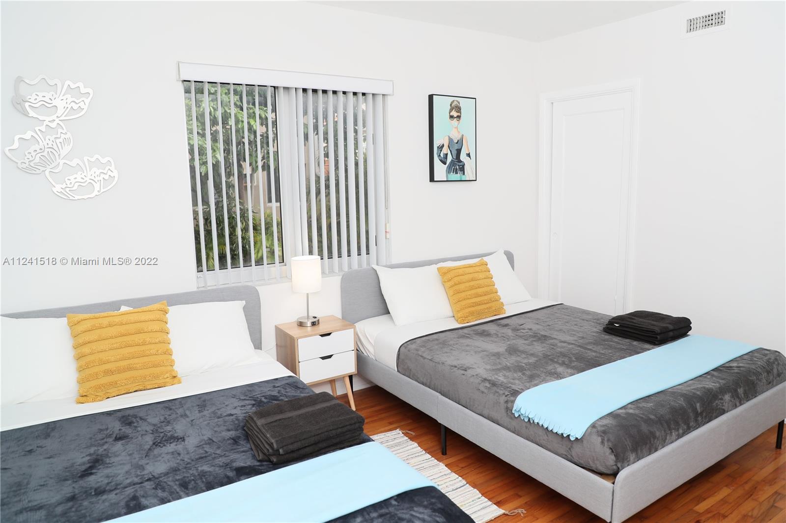 See details / 3360 sq. ft. $ 2022-07-15 0 Photo