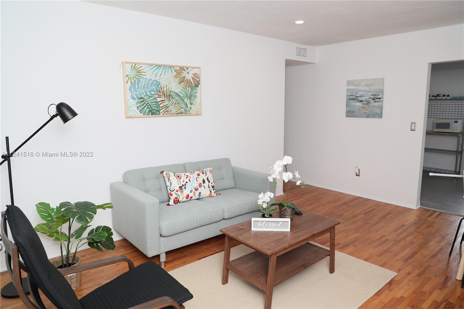 See details / 3360 sq. ft. $ 2022-07-15 0 Photo