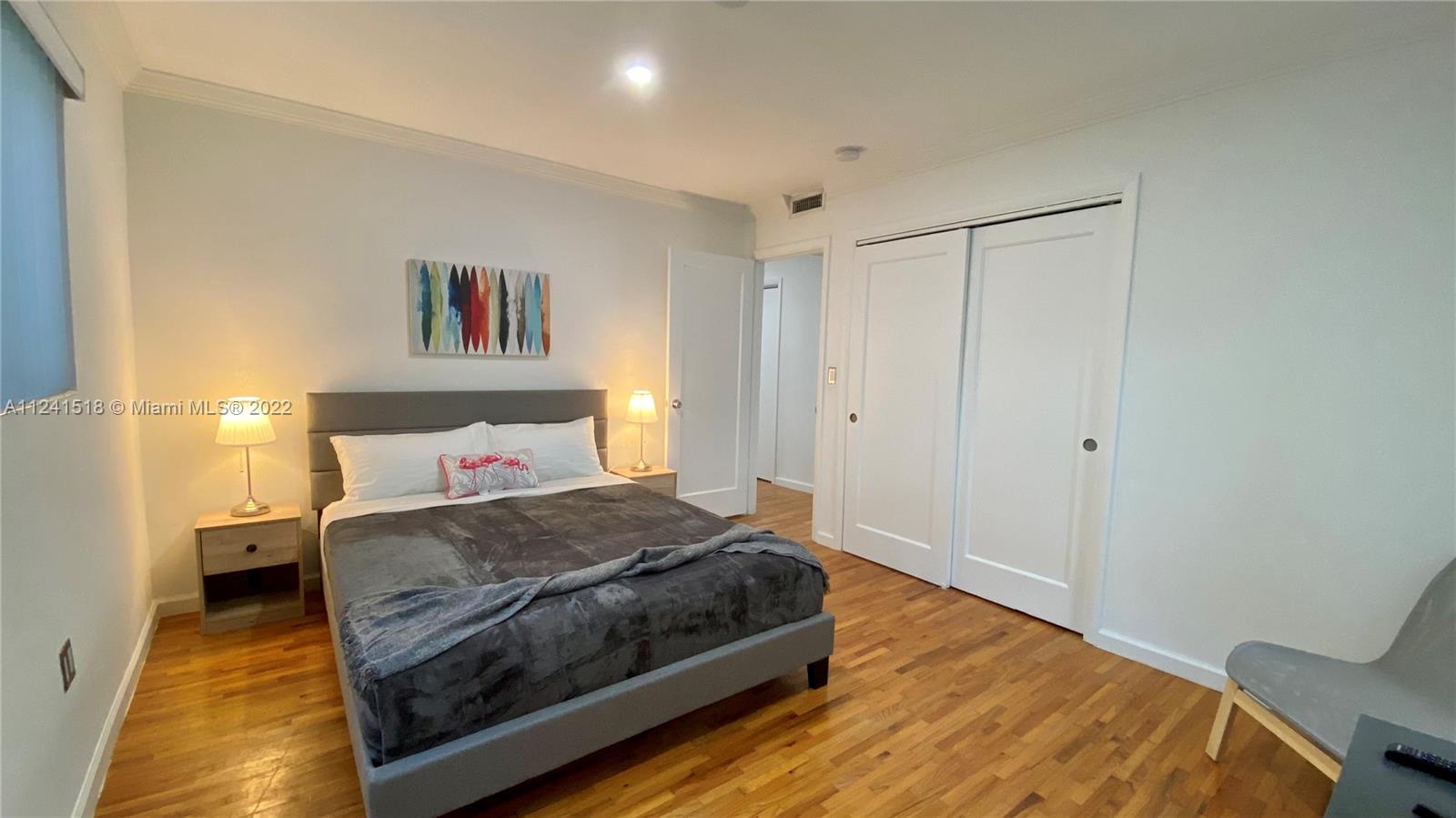 See details / 3360 sq. ft. $ 2022-07-15 0 Photo