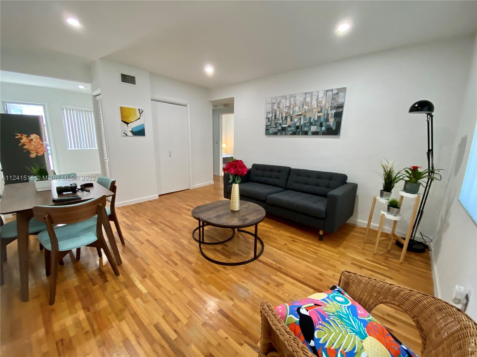 See details / 3360 sq. ft. $ 2022-07-15 0 Photo