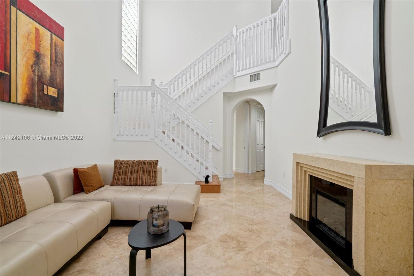 Photo of 21147 33 Avenue , Aventura, Florida, 33180 -
