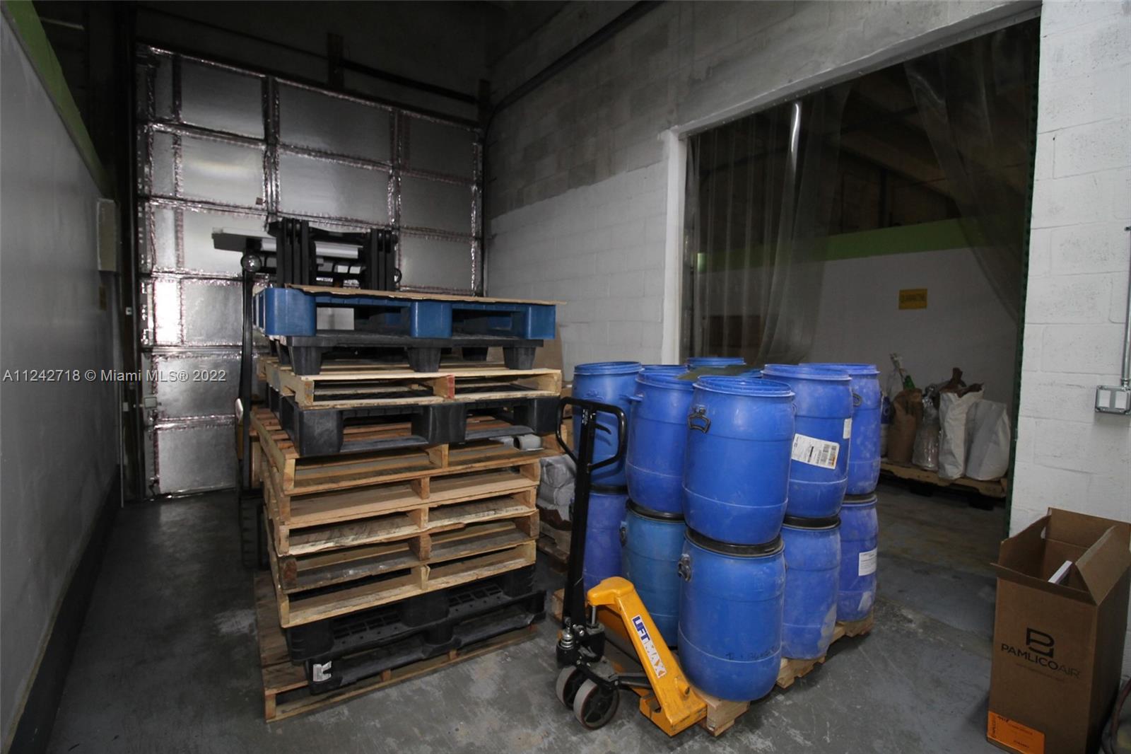 See details / sq. ft. $ 2022-09-13 0 Photo