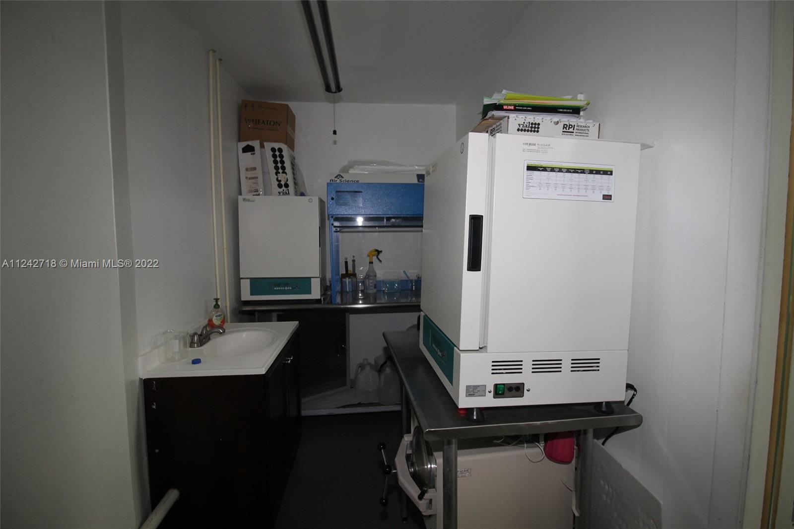 See details / sq. ft. $ 2022-09-13 0 Photo