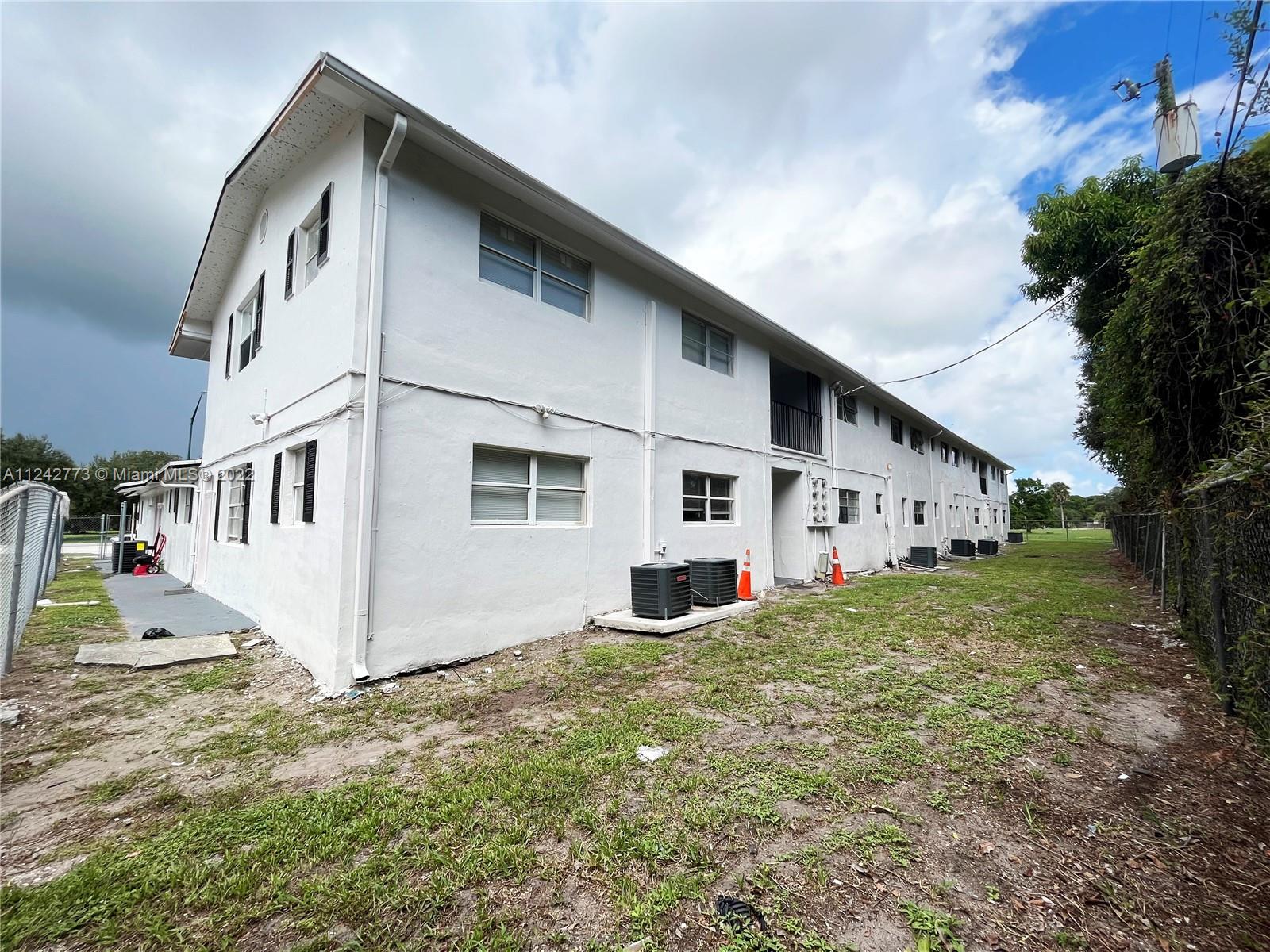 See details / sq. ft. $ 2022-07-18 0 Photo