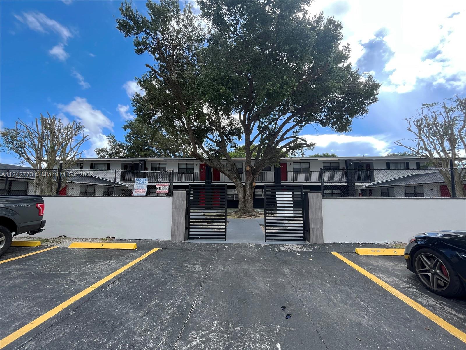 See details / sq. ft. $ 2022-07-18 0 Photo