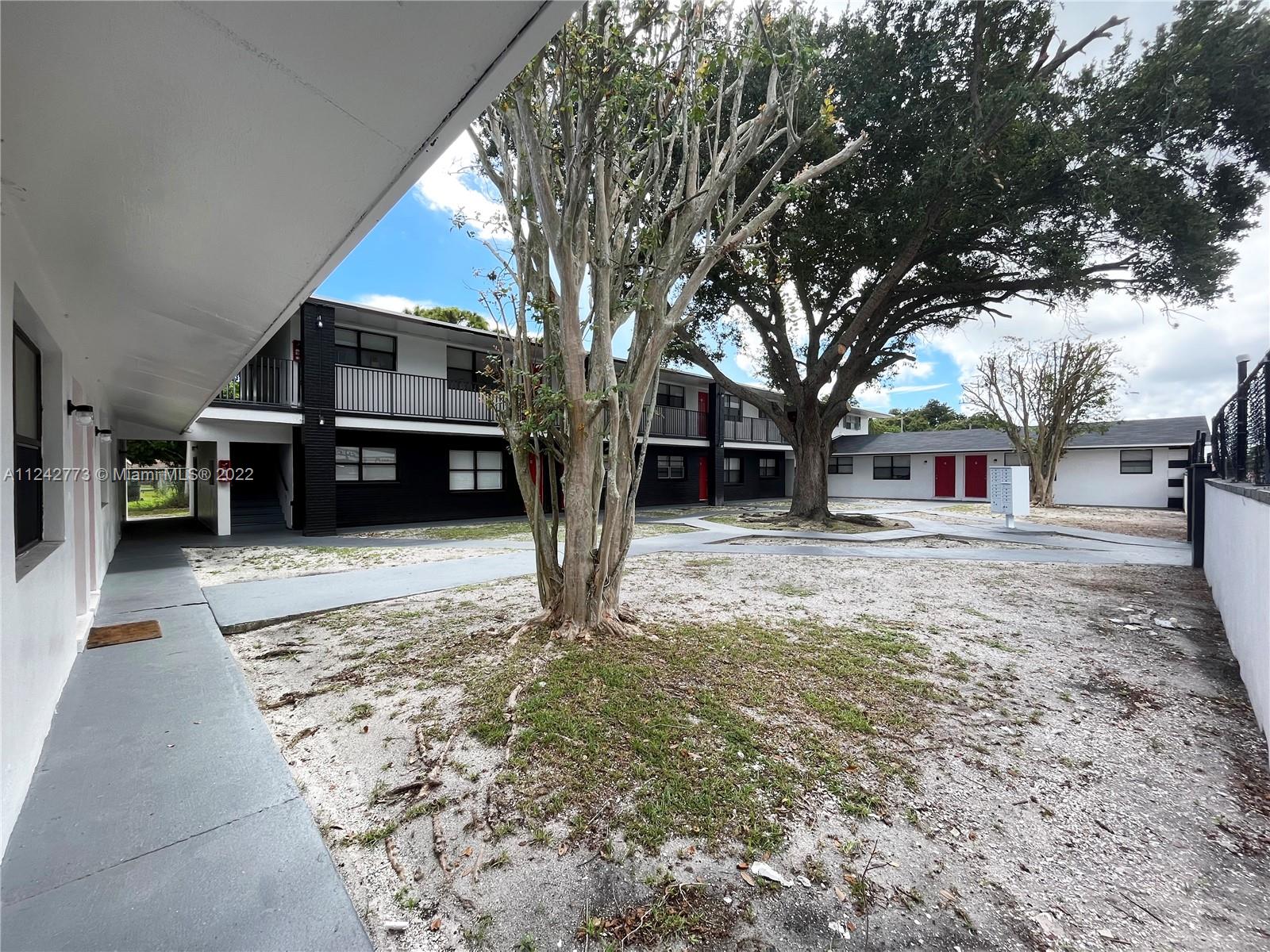 See details / sq. ft. $ 2022-07-18 0 Photo