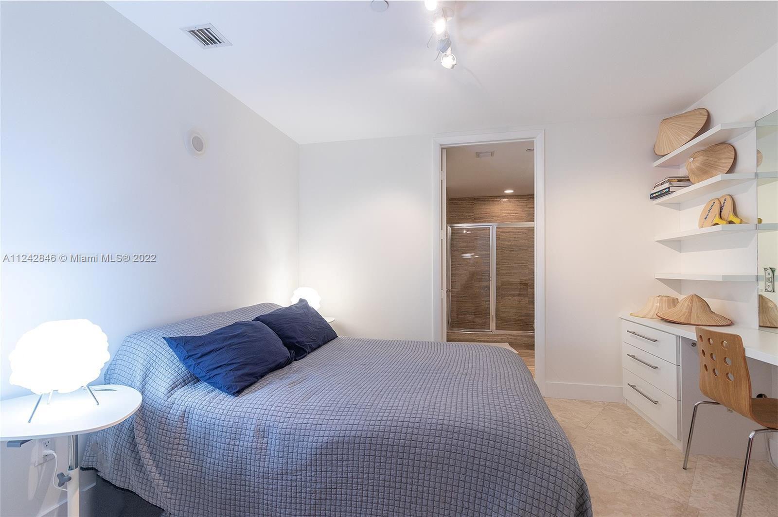 See details 2103 3 / 3 1935 sq. ft. $ 2022-08-17 0 Photo