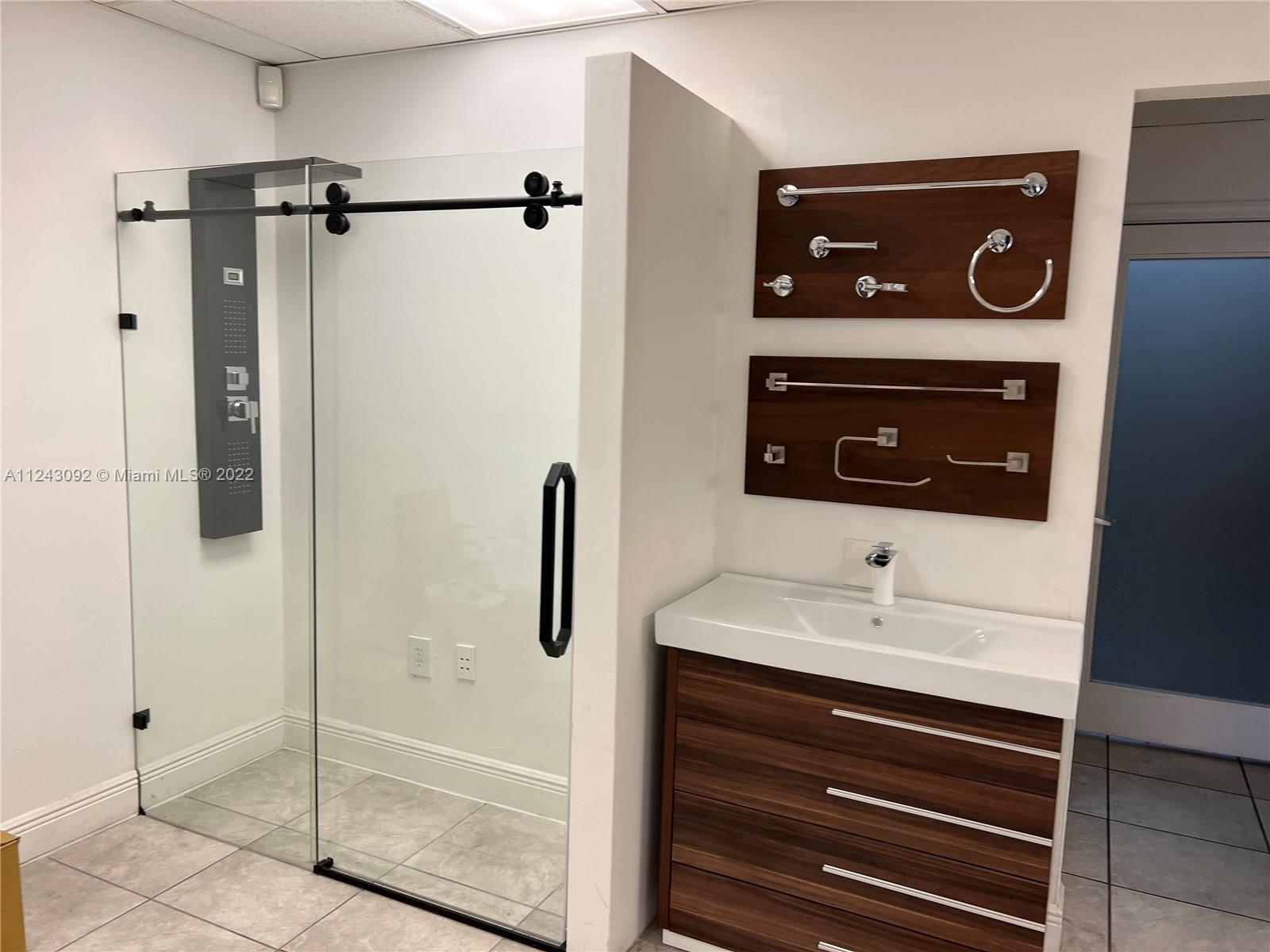 See details / sq. ft. $ 2022-07-18 0 Photo