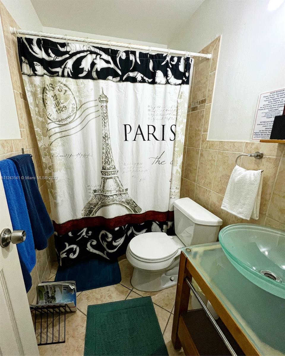 See details / 713 sq. ft. $ 2022-07-18 0 Photo