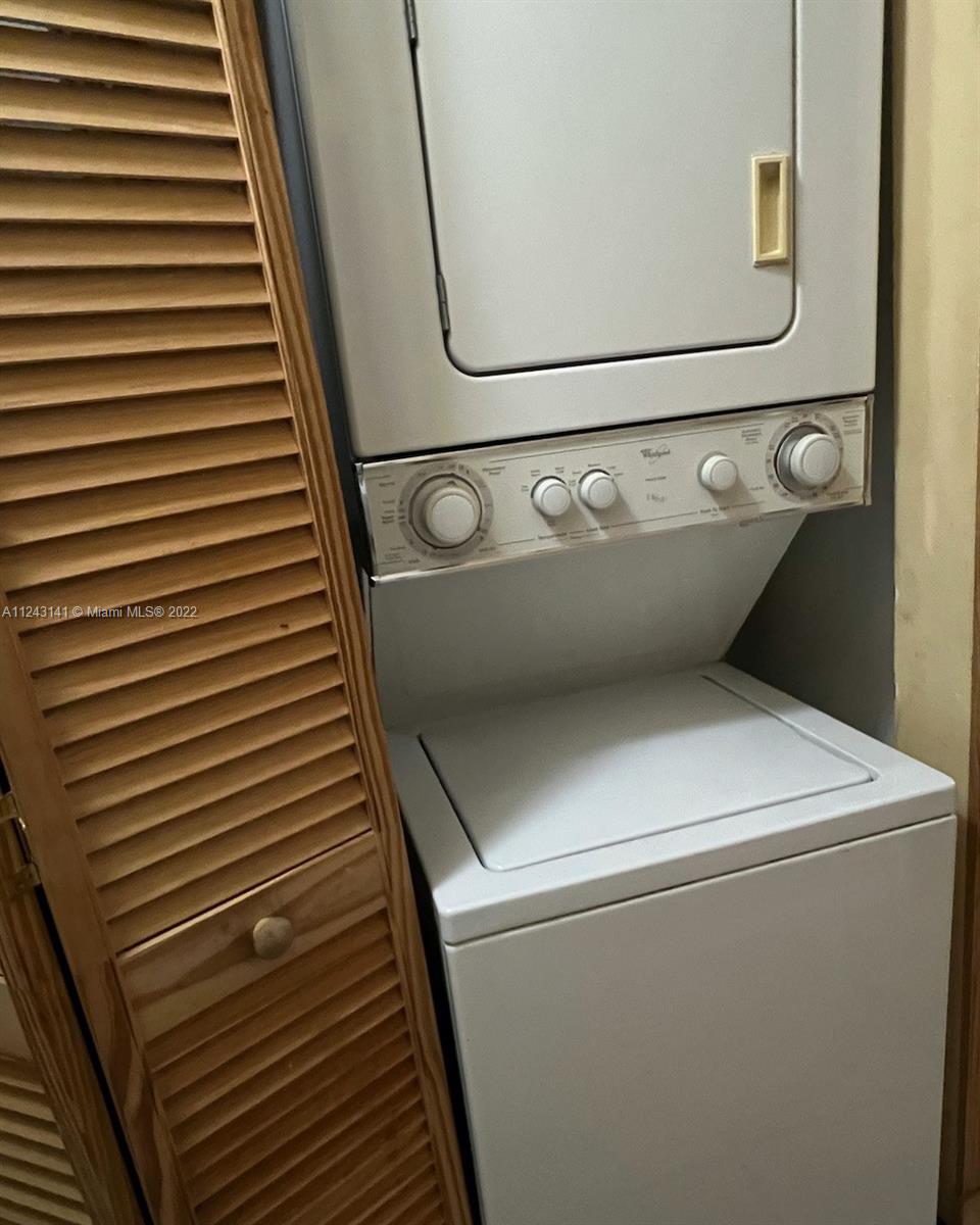 See details / 713 sq. ft. $ 2022-07-18 0 Photo