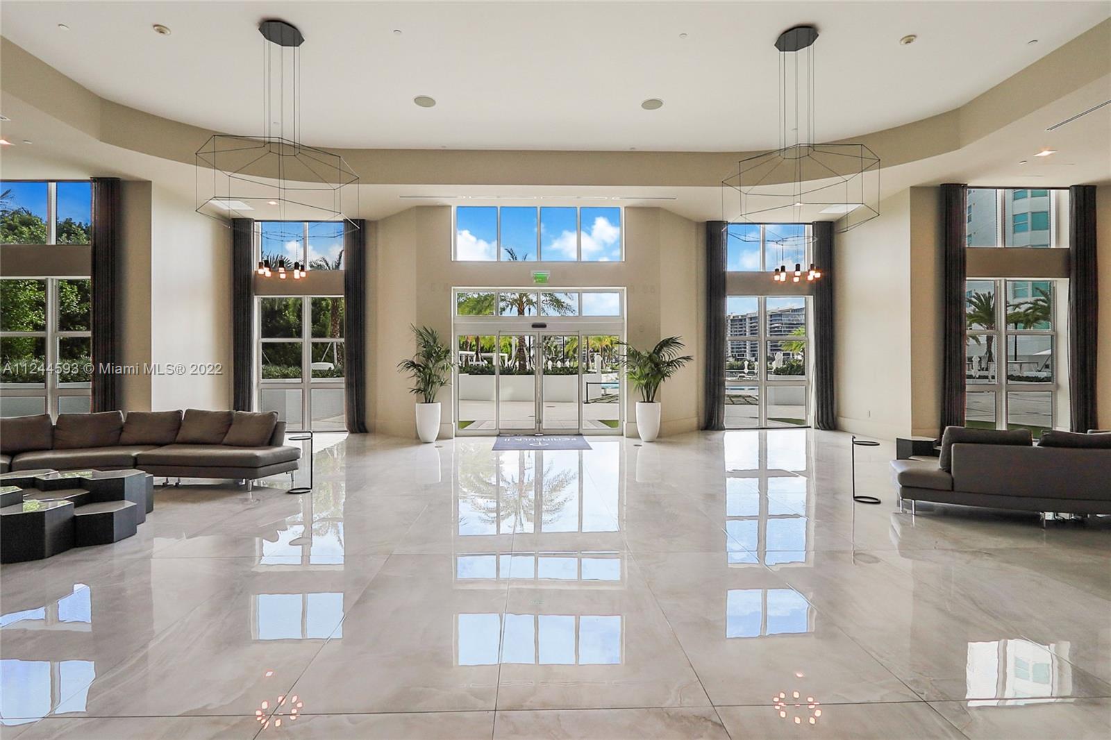 Photo of 3301 183rd St #2601, Aventura, Florida, 33160 - Grand Lobby