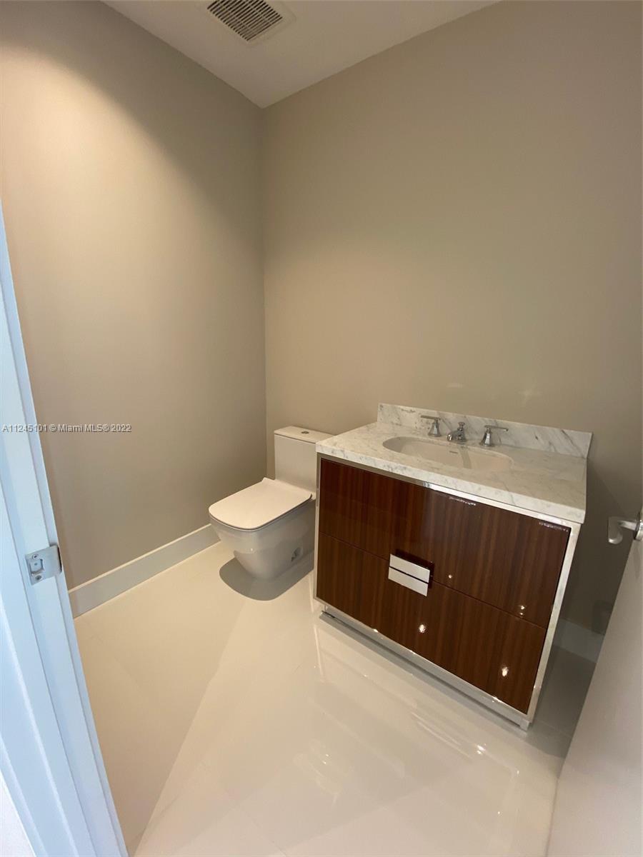 See details 3503 2 / 3 1447 sq. ft. $ 2022-10-17 0 Photo